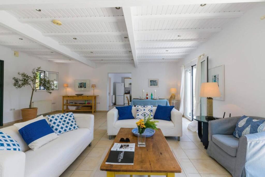 Villa Eleonas Strongyli  Extérieur photo