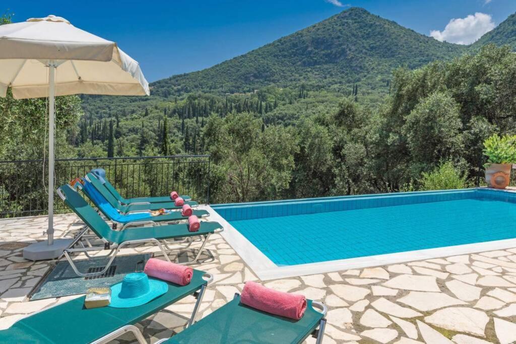 Villa Eleonas Strongyli  Extérieur photo